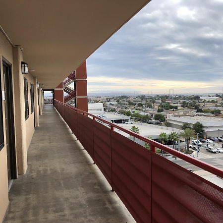 Ramada By Wyndham San Diego National City Eksteriør billede