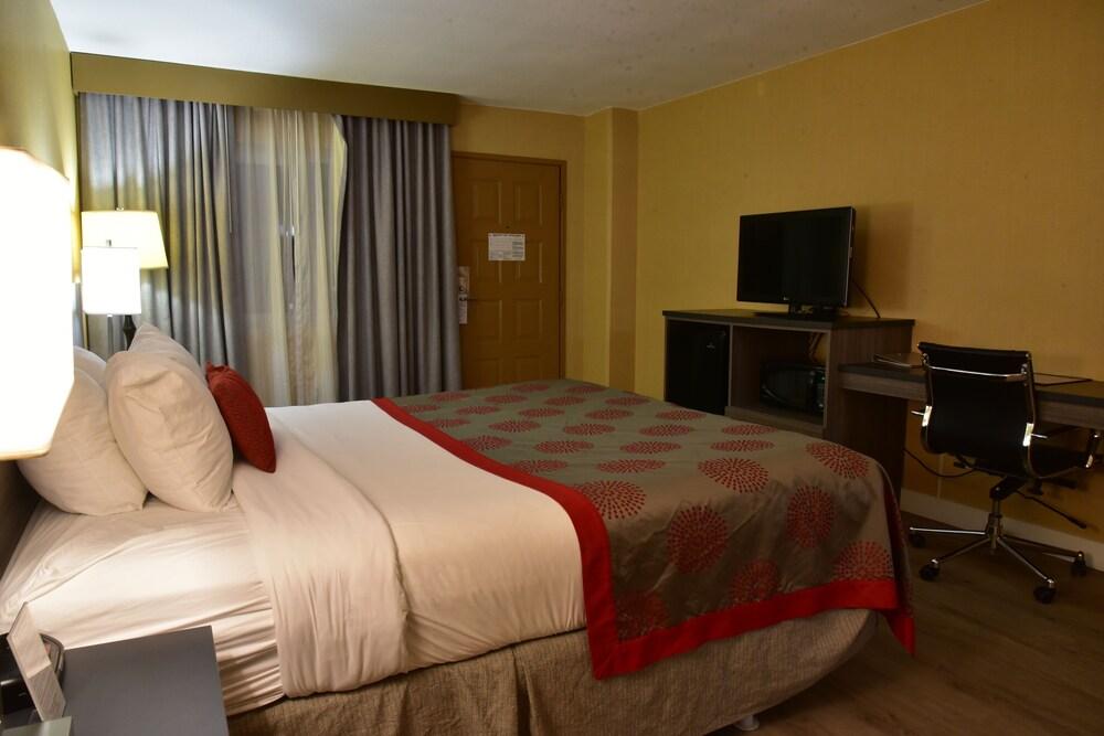 Ramada By Wyndham San Diego National City Eksteriør billede