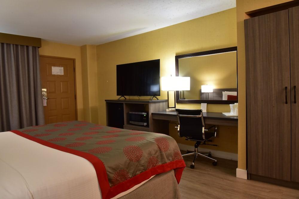 Ramada By Wyndham San Diego National City Eksteriør billede