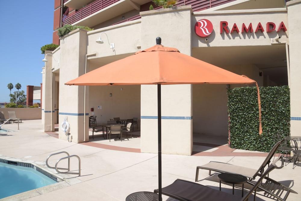 Ramada By Wyndham San Diego National City Eksteriør billede