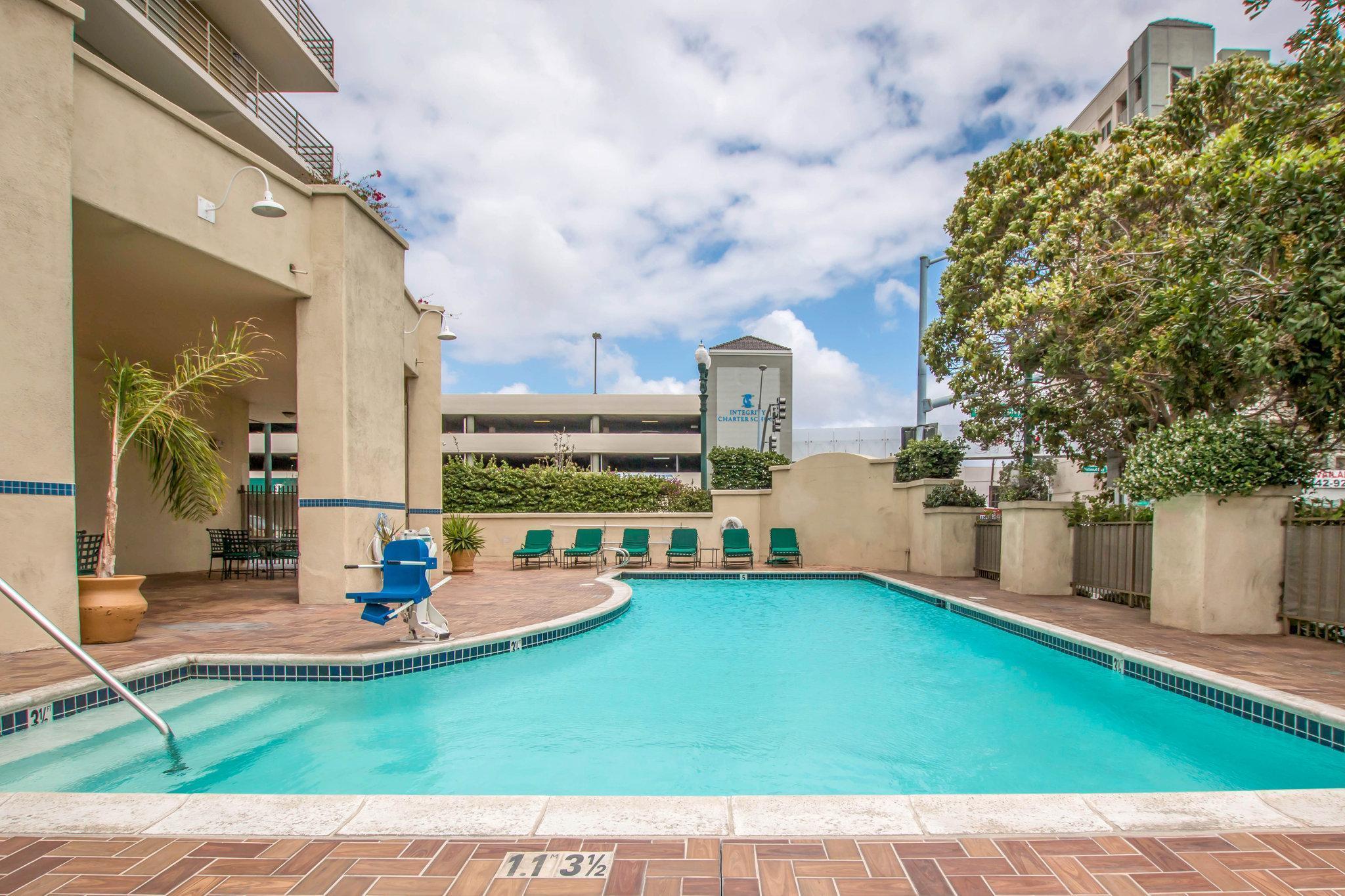 Ramada By Wyndham San Diego National City Eksteriør billede