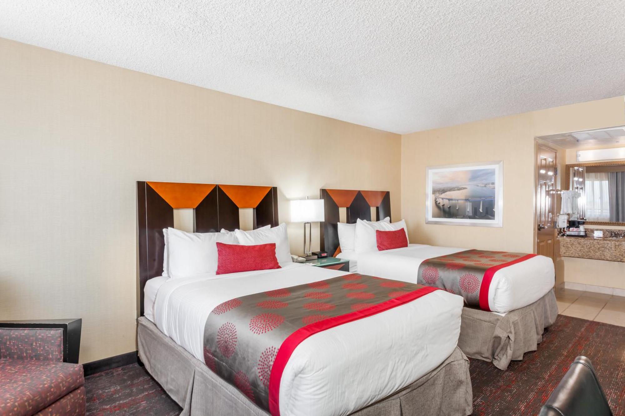 Ramada By Wyndham San Diego National City Eksteriør billede